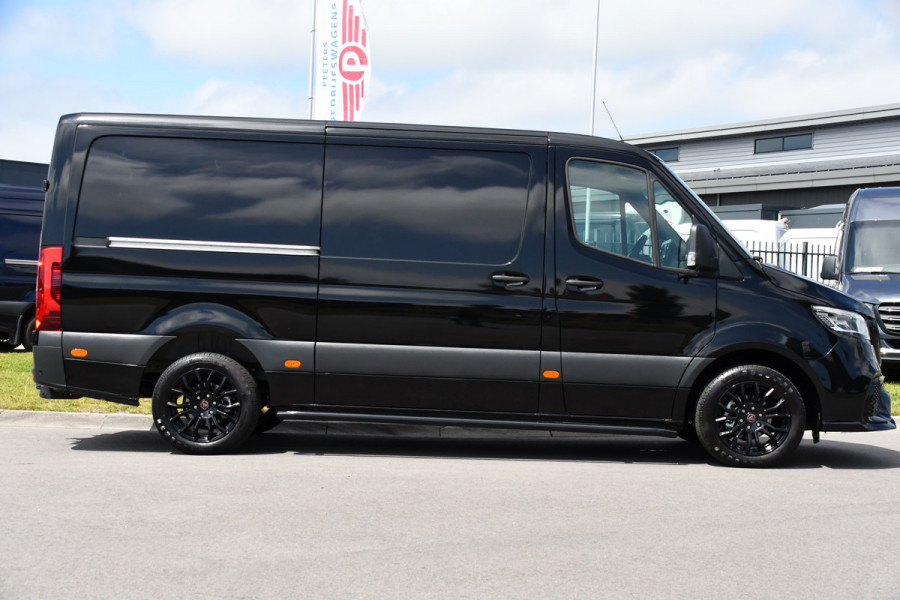 Mercedes-Benz Sprinter 319 1.9 CDI L2H1 AMG Edition Pro Adaptieve Cruise, 360 Camera, Carplay, LED, Clima, 190PK, Multimedia, Stoelverwarming, Uniek!