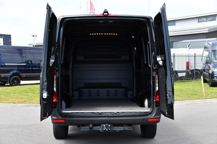 Mercedes-Benz Sprinter 319 1.9 CDI L2H1 AMG Edition Pro Adaptieve Cruise, 360 Camera, Carplay, LED, Clima, 190PK, Multimedia, Stoelverwarming, Uniek!
