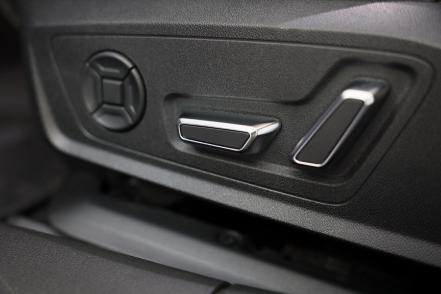 Audi A6 Avant 55 TFSI e Quattro S6 Look / Head Up / Memory / Leder / Elek Stoelen / Acc / F1 / Lane Assist / Open Pano / Pdc / 20