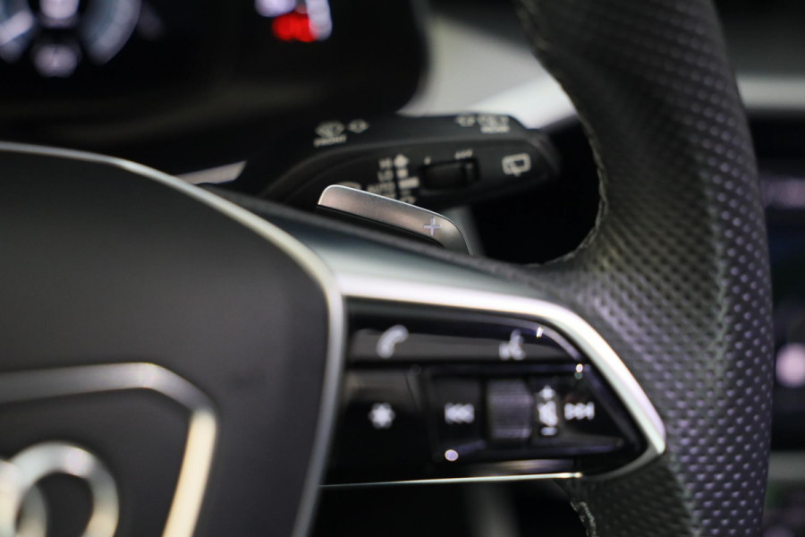 Audi A6 Avant 55 TFSI e Quattro S6 Look / Head Up / Memory / Leder / Elek Stoelen / Acc / F1 / Lane Assist / Open Pano / Pdc / 20