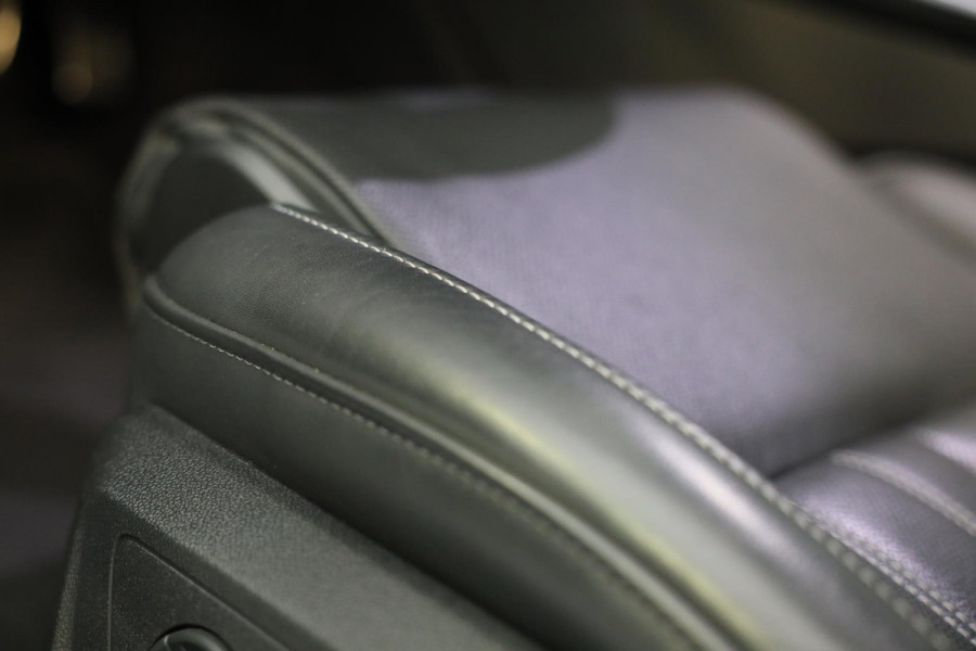 Audi A6 Avant 55 TFSI e Quattro S6 Look / Head Up / Memory / Leder / Elek Stoelen / Acc / F1 / Lane Assist / Open Pano / Pdc / 20