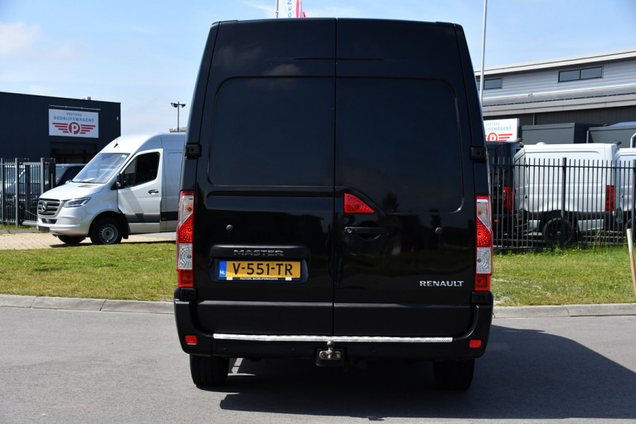 Renault Master T35 2.3 dCi L2H2 Black Edition Cruise, NAVI, Sensoren, Multimedia, Clima, Trekhaak, Airco, 145PK, Uniek!