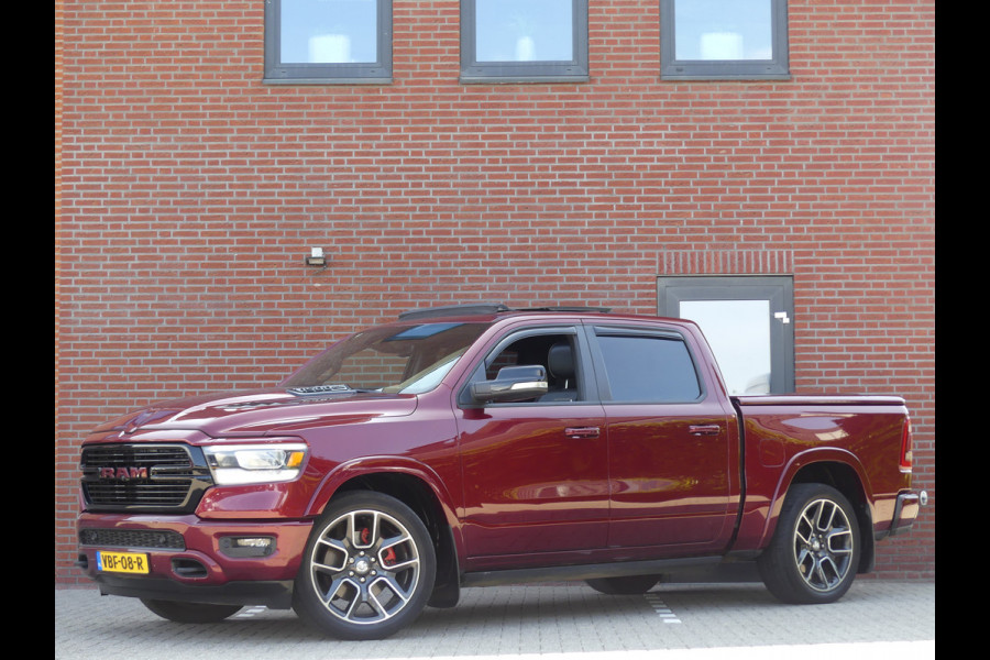 Dodge Ram 1500 5.7 V8 LARAMIE 4x4 Luchtvering/panoramadak/Trekhaak