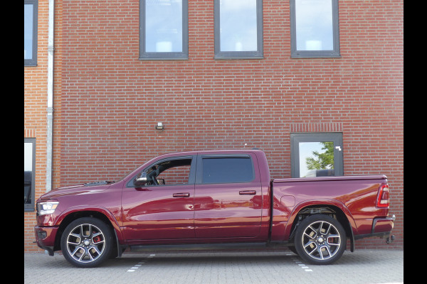 Dodge Ram 1500 5.7 V8 LARAMIE 4x4 Luchtvering/panoramadak/Trekhaak