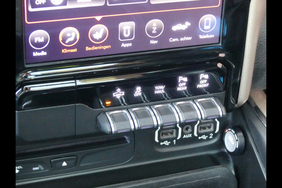 Dodge Ram 1500 5.7 V8 LARAMIE 4x4 Luchtvering/panoramadak/Trekhaak