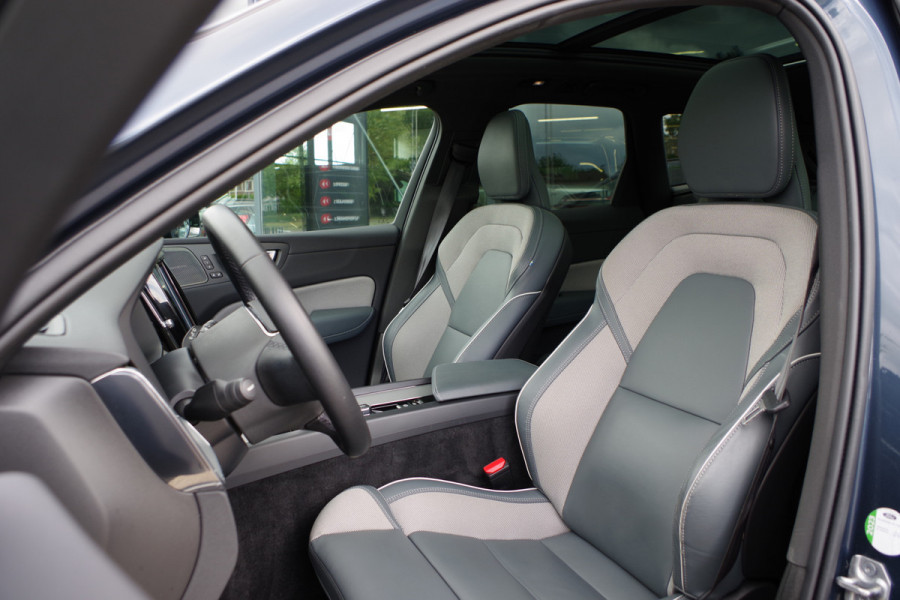 Volvo XC60 2.0 350 PK T6 Plug-in Hybrid AWD Plus Dark Long Range, Panoramadak, Trekhaak, Harman/Kardon, 360 Camera