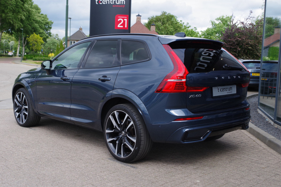 Volvo XC60 2.0 350 PK T6 Plug-in Hybrid AWD Plus Dark Long Range, Panoramadak, Trekhaak, Harman/Kardon, 360 Camera
