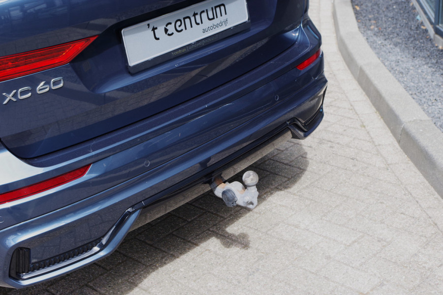 Volvo XC60 2.0 350 PK T6 Plug-in Hybrid AWD Plus Dark Long Range, Panoramadak, Trekhaak, Harman/Kardon, 360 Camera