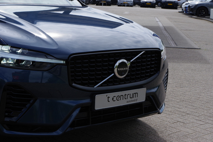 Volvo XC60 2.0 350 PK T6 Plug-in Hybrid AWD Plus Dark Long Range, Panoramadak, Trekhaak, Harman/Kardon, 360 Camera