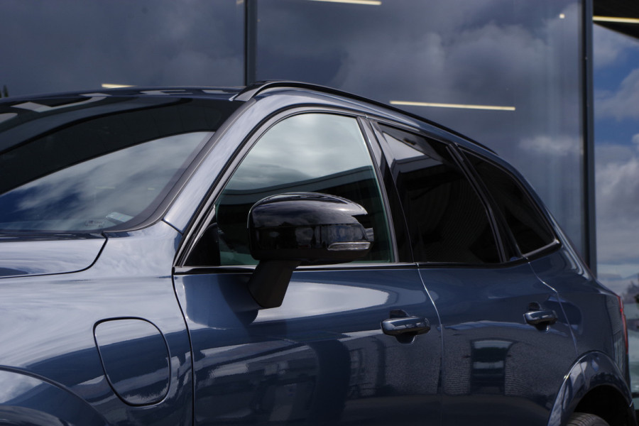 Volvo XC60 2.0 350 PK T6 Plug-in Hybrid AWD Plus Dark Long Range, Panoramadak, Trekhaak, Harman/Kardon, 360 Camera