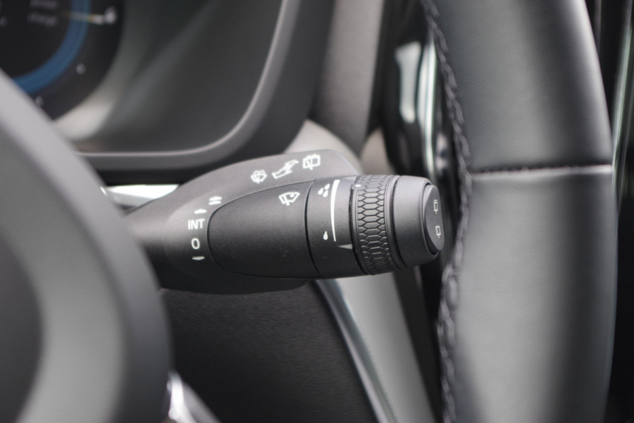 Volvo XC60 2.0 350 PK T6 Plug-in Hybrid AWD Plus Dark Long Range, Panoramadak, Trekhaak, Harman/Kardon, 360 Camera