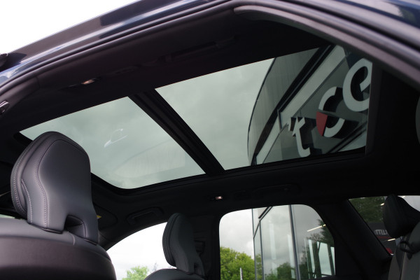 Volvo XC60 2.0 350 PK T6 Plug-in Hybrid AWD Plus Dark Long Range, Panoramadak, Trekhaak, Harman/Kardon, 360 Camera