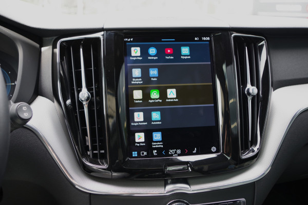 Volvo XC60 2.0 350 PK T6 Plug-in Hybrid AWD Plus Dark Long Range, Panoramadak, Trekhaak, Harman/Kardon, 360 Camera