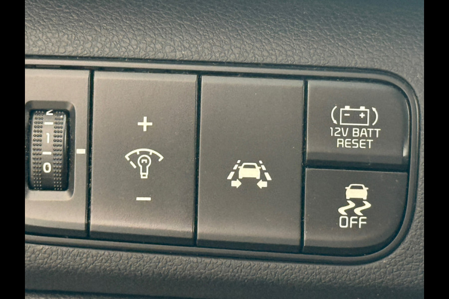 Kia Niro 1.6 GDi Hybrid DynamicLine Navi|Camera|Dealer Onderhouden