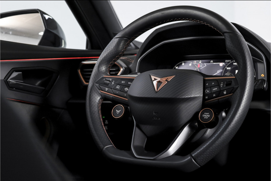 CUPRA Formentor 1.5 TSI 272 PK e-Hybrid VZ Performance - Automaat | Dig. Cockpit | Adapt. Cruise | Stoel-+Stuurverw. | Elek. stoel met geheugen | PDC | Camera | NAV + App. Connect | ECC | LM 19" Sandstorm Copper |