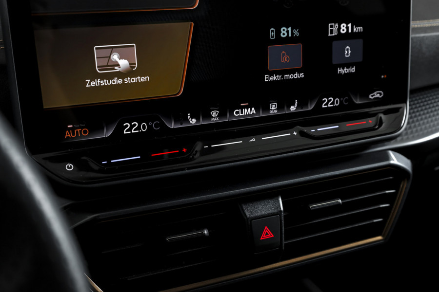 CUPRA Formentor 1.5 TSI 272 PK e-Hybrid VZ Performance - Automaat | Dig. Cockpit | Adapt. Cruise | Stoel-+Stuurverw. | Elek. stoel met geheugen | PDC | Camera | NAV + App. Connect | ECC | LM 19" Sandstorm Copper |
