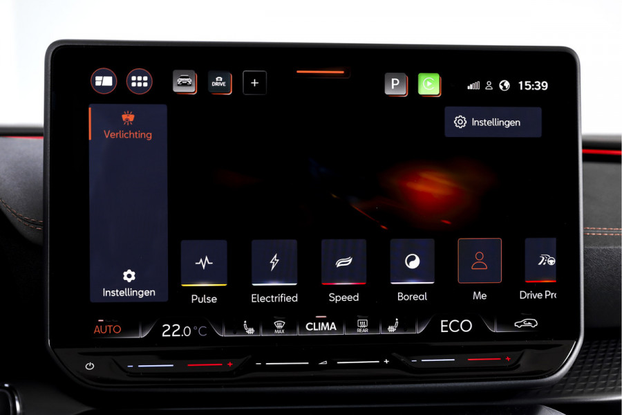 CUPRA Formentor 1.5 TSI 272 PK e-Hybrid VZ Performance - Automaat | Dig. Cockpit | Adapt. Cruise | Stoel-+Stuurverw. | Elek. stoel met geheugen | PDC | Camera | NAV + App. Connect | ECC | LM 19" Sandstorm Copper |