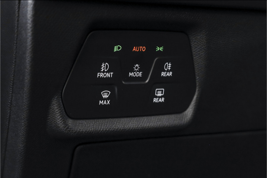 CUPRA Formentor 1.5 TSI 272 PK e-Hybrid VZ Performance - Automaat | Dig. Cockpit | Adapt. Cruise | Stoel-+Stuurverw. | Elek. stoel met geheugen | PDC | Camera | NAV + App. Connect | ECC | LM 19" Sandstorm Copper |