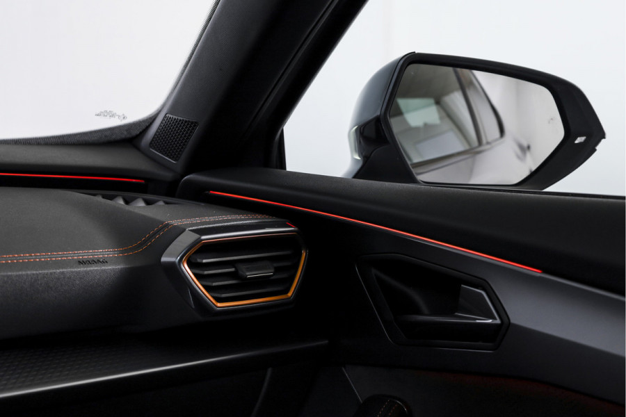 CUPRA Formentor 1.5 TSI 272 PK e-Hybrid VZ Performance - Automaat | Dig. Cockpit | Adapt. Cruise | Stoel-+Stuurverw. | Elek. stoel met geheugen | PDC | Camera | NAV + App. Connect | ECC | LM 19" Sandstorm Copper |