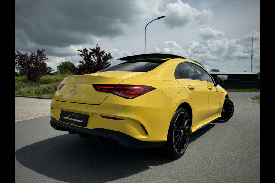 Mercedes-Benz CLA-Klasse 250 e AMG CLA250e Coupe Panoramadak|Burmester®|Camera 360°|Sfeerverlichting|Head-up|Multibeam LED|Night pakket