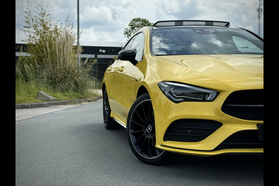 Mercedes-Benz CLA-Klasse 250 e AMG CLA250e Coupe Panoramadak|Burmester®|Camera 360°|Sfeerverlichting|Head-up|Multibeam LED|Night pakket