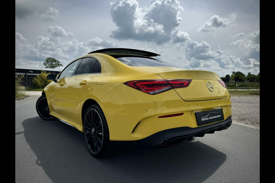 Mercedes-Benz CLA-Klasse 250 e AMG CLA250e Coupe Panoramadak|Burmester®|Camera 360°|Sfeerverlichting|Head-up|Multibeam LED|Night pakket