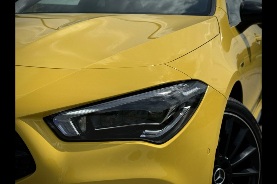 Mercedes-Benz CLA-Klasse 250 e AMG CLA250e Coupe Panoramadak|Burmester®|Camera 360°|Sfeerverlichting|Head-up|Multibeam LED|Night pakket