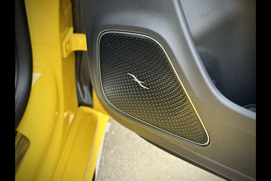 Mercedes-Benz CLA-Klasse 250 e AMG CLA250e Coupe Panoramadak|Burmester®|Camera 360°|Sfeerverlichting|Head-up|Multibeam LED|Night pakket