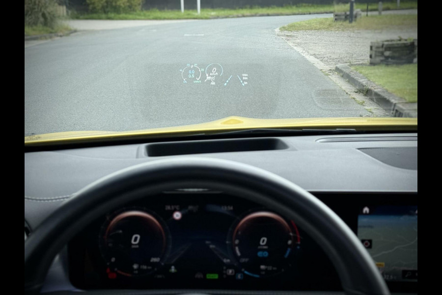 Mercedes-Benz CLA-Klasse 250 e AMG CLA250e Coupe Panoramadak|Burmester®|Camera 360°|Sfeerverlichting|Head-up|Multibeam LED|Night pakket