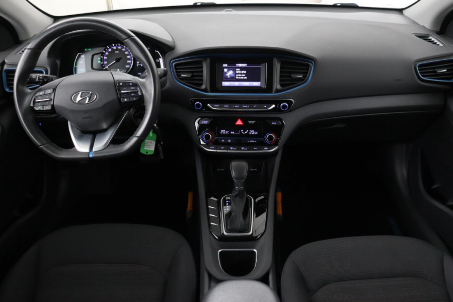 Hyundai IONIQ 1.6 GDi i-Motion | Adaptive cruise | Camera | Climate control | PDC | Bluetooth | DAB | LED