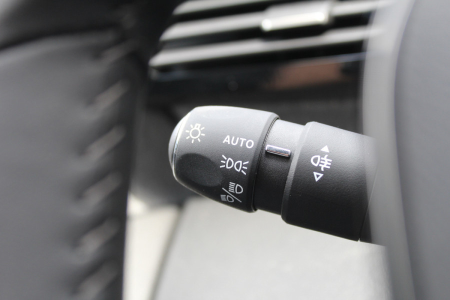 Peugeot 308 1.6 HYbrid 180 Allure Pack Business | BLIS | Adaptieve cruise | Navigatie | Led | Stoelverwarming
