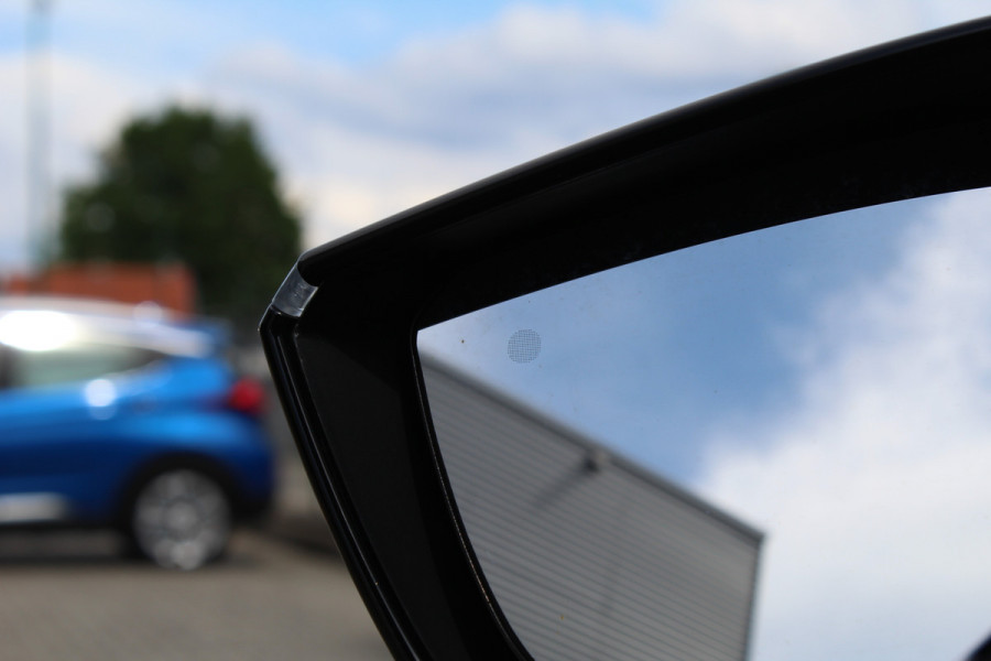 Peugeot 308 1.6 HYbrid 180 Allure Pack Business | BLIS | Adaptieve cruise | Navigatie | Led | Stoelverwarming