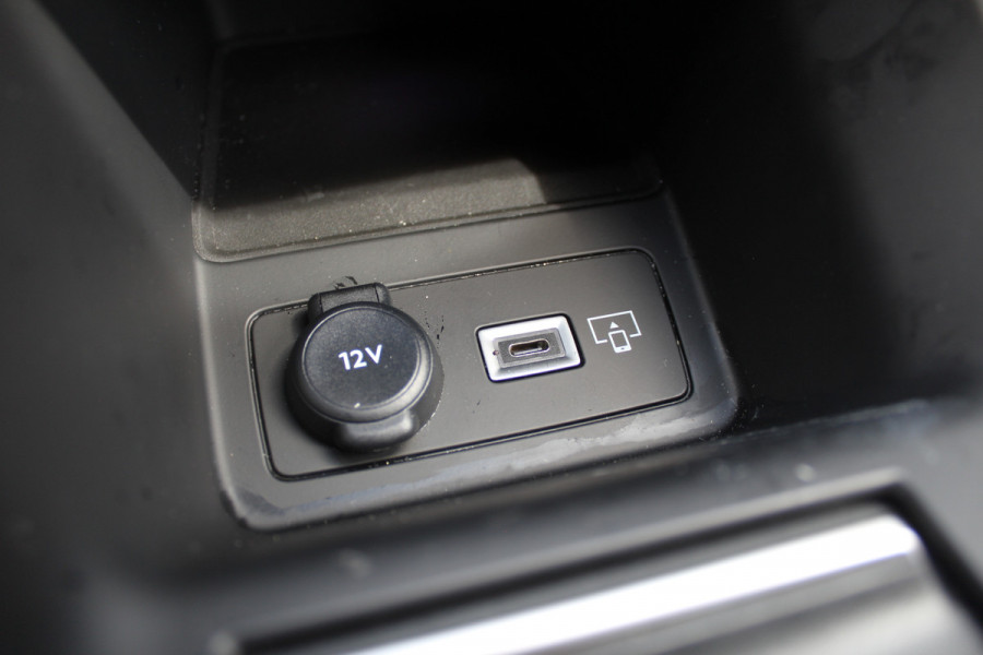 Peugeot 308 1.6 HYbrid 180 Allure Pack Business | BLIS | Adaptieve cruise | Navigatie | Led | Stoelverwarming