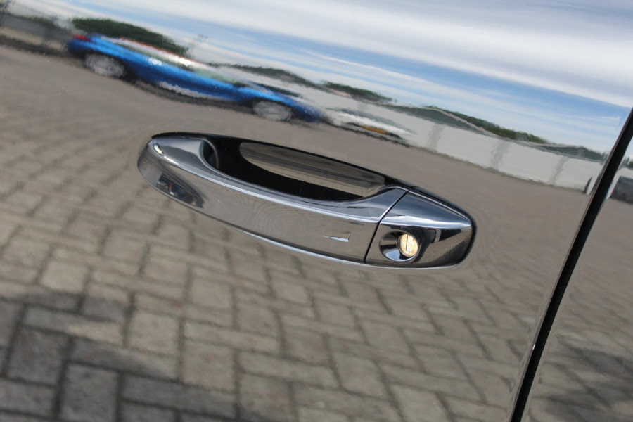 Peugeot 308 1.6 HYbrid 180 Allure Pack Business | BLIS | Adaptieve cruise | Navigatie | Led | Stoelverwarming