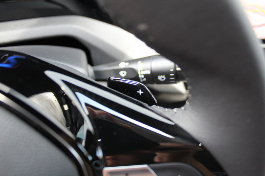 Peugeot 308 1.6 HYbrid 180 Allure Pack Business | BLIS | Adaptieve cruise | Navigatie | Led | Stoelverwarming