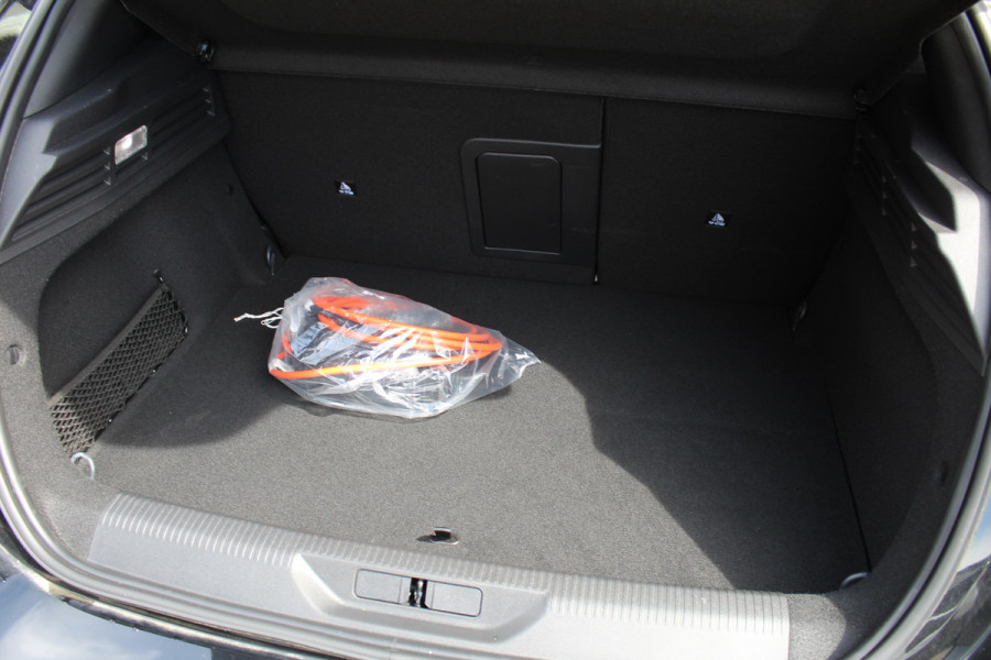 Peugeot 308 1.6 HYbrid 180 Allure Pack Business | BLIS | Adaptieve cruise | Navigatie | Led | Stoelverwarming