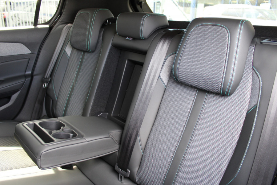 Peugeot 308 1.6 HYbrid 180 Allure Pack Business | BLIS | Adaptieve cruise | Navigatie | Led | Stoelverwarming