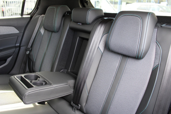Peugeot 308 1.6 HYbrid 180 Allure Pack Business | BLIS | Adaptieve cruise | Navigatie | Led | Stoelverwarming
