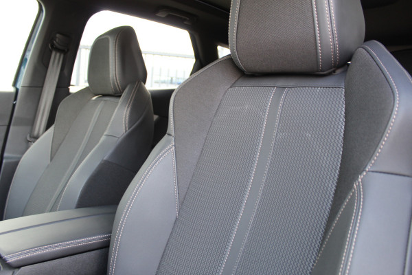 Peugeot 3008 1.6 HYbrid 225 GT | Panoramadak | Adaptieve Cruise | BLIS | Led | Navigatie