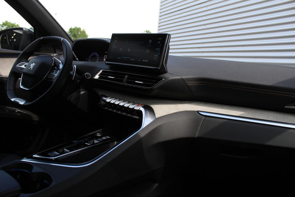 Peugeot 3008 1.6 HYbrid 225 GT | Panoramadak | Adaptieve Cruise | BLIS | Led | Navigatie