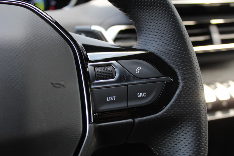 Peugeot 3008 1.6 HYbrid 225 GT | Panoramadak | Adaptieve Cruise | BLIS | Led | Navigatie