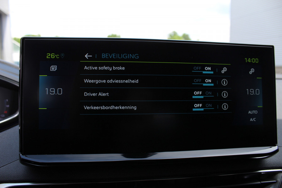 Peugeot 3008 1.6 HYbrid 225 GT | Panoramadak | Adaptieve Cruise | BLIS | Led | Navigatie