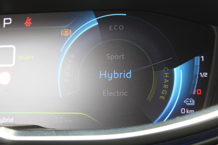 Peugeot 3008 1.6 HYbrid 225 GT | Panoramadak | Adaptieve Cruise | BLIS | Led | Navigatie