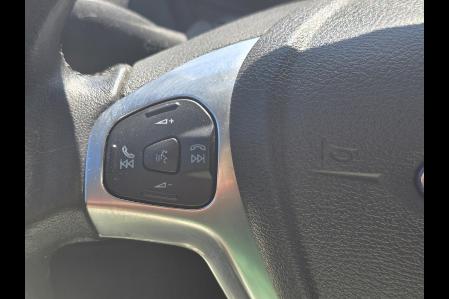 Ford Transit Courier 1.5 TDCI Limited | SCI | 100pk | Navigatie | Cruise control | Climate control