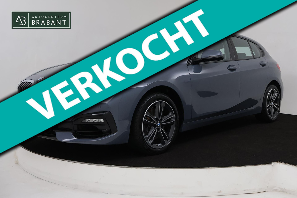 BMW 1-serie 118i Executive Edition Sport Automaat (NAVIGATIE, PARKEERSENSOREN, LED, CARPLAY, SPORTSTOELEN) BMW 1-serie 118i Executive Edition Sport Automaat (NAVIGATIE, PARKEERSENSOREN, LED, CARPLAY, SPORTSTOELEN)