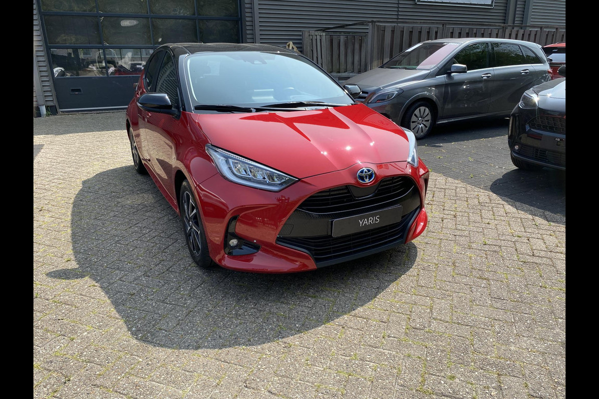Toyota Yaris 1.5 HYBRID DYNAMIC-PACK BI TONE GARANTIE TOT 2033 CARPLAY NAVI.CLIMA.CRUISE.CAMERA.LMV Toyota Yaris 1.5 HYBRID DYNAMIC-PACK BI TONE GARANTIE TOT 2033 CARPLAY NAVI.CLIMA.CRUISE.CAMERA.LMV