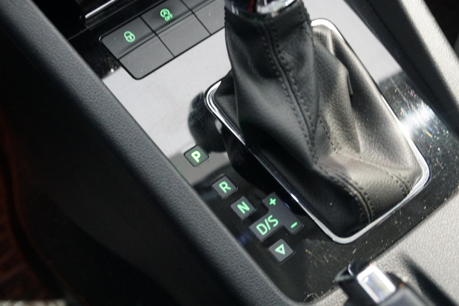 Škoda Octavia Combi 1.5 TSI Greentech Business Edition Plus AUT. + VIRTUAL COCKPIT / TREKHAAK /