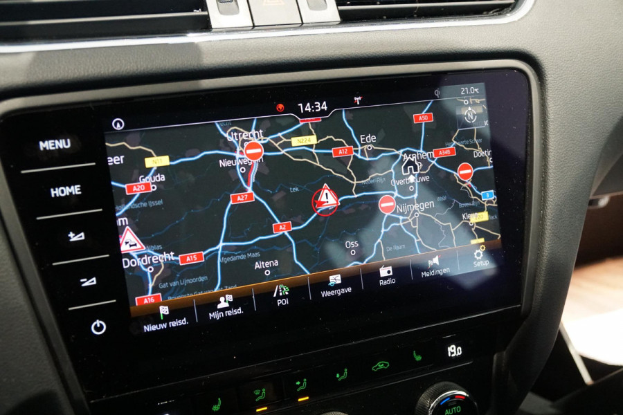 Škoda Octavia Combi 1.5 TSI Greentech Business Edition Plus AUT. + VIRTUAL COCKPIT / TREKHAAK /