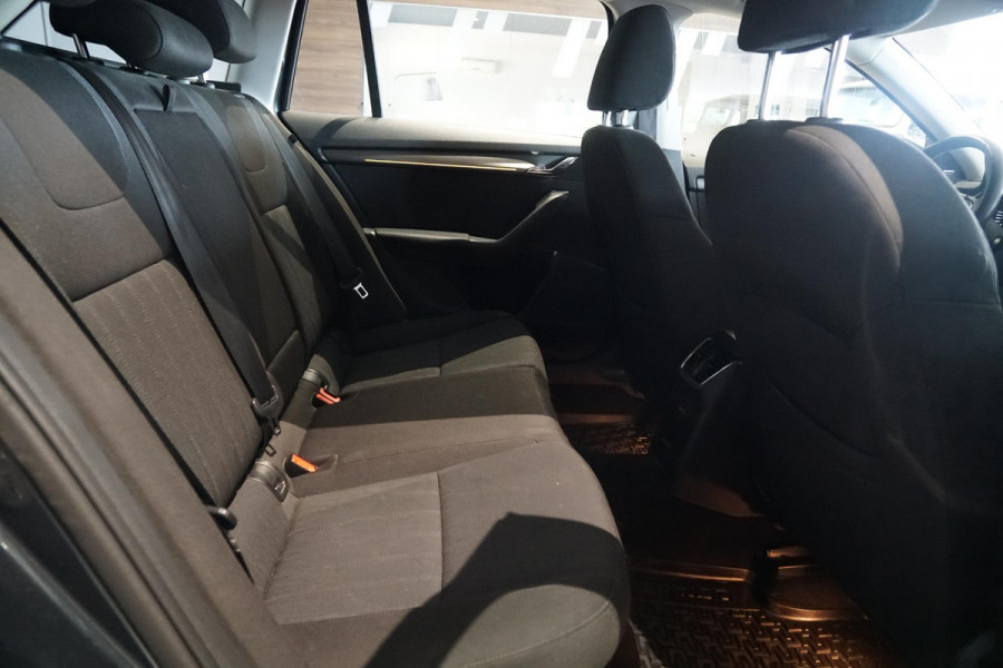 Škoda Octavia Combi 1.5 TSI Greentech Business Edition Plus AUT. + VIRTUAL COCKPIT / TREKHAAK /