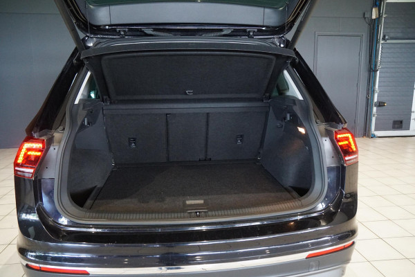 Volkswagen Tiguan 1.4 TSI ACT Highline AUT. + CAMERA / TREKHAAK
